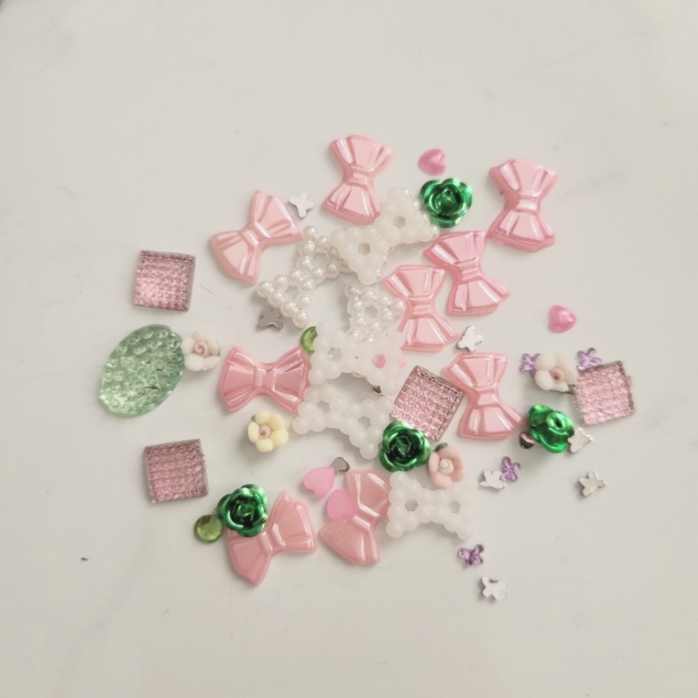 new and unused Mix of Nail Art Charms